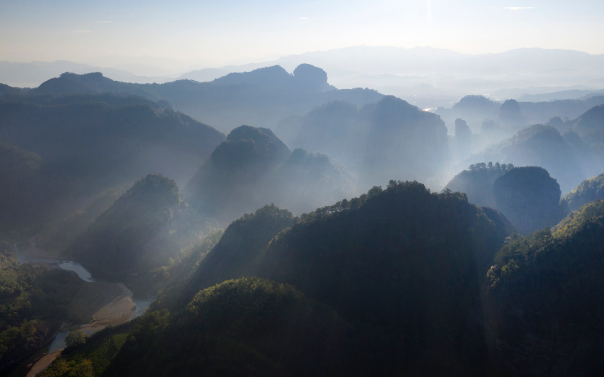 山外山，是什么模樣？